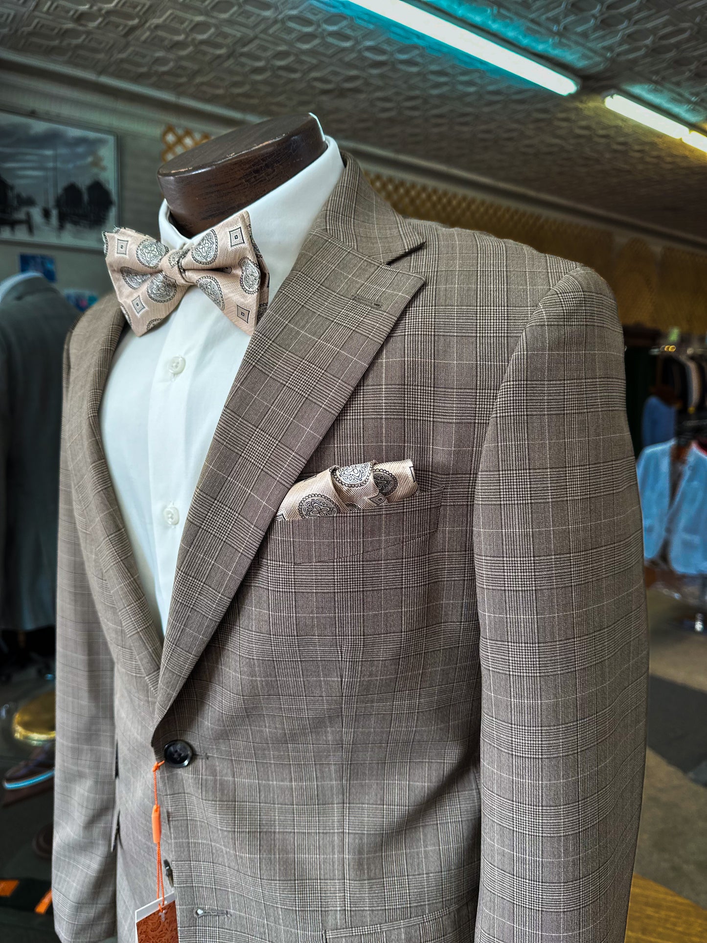 Brown/Tan Medium Plaid Suit