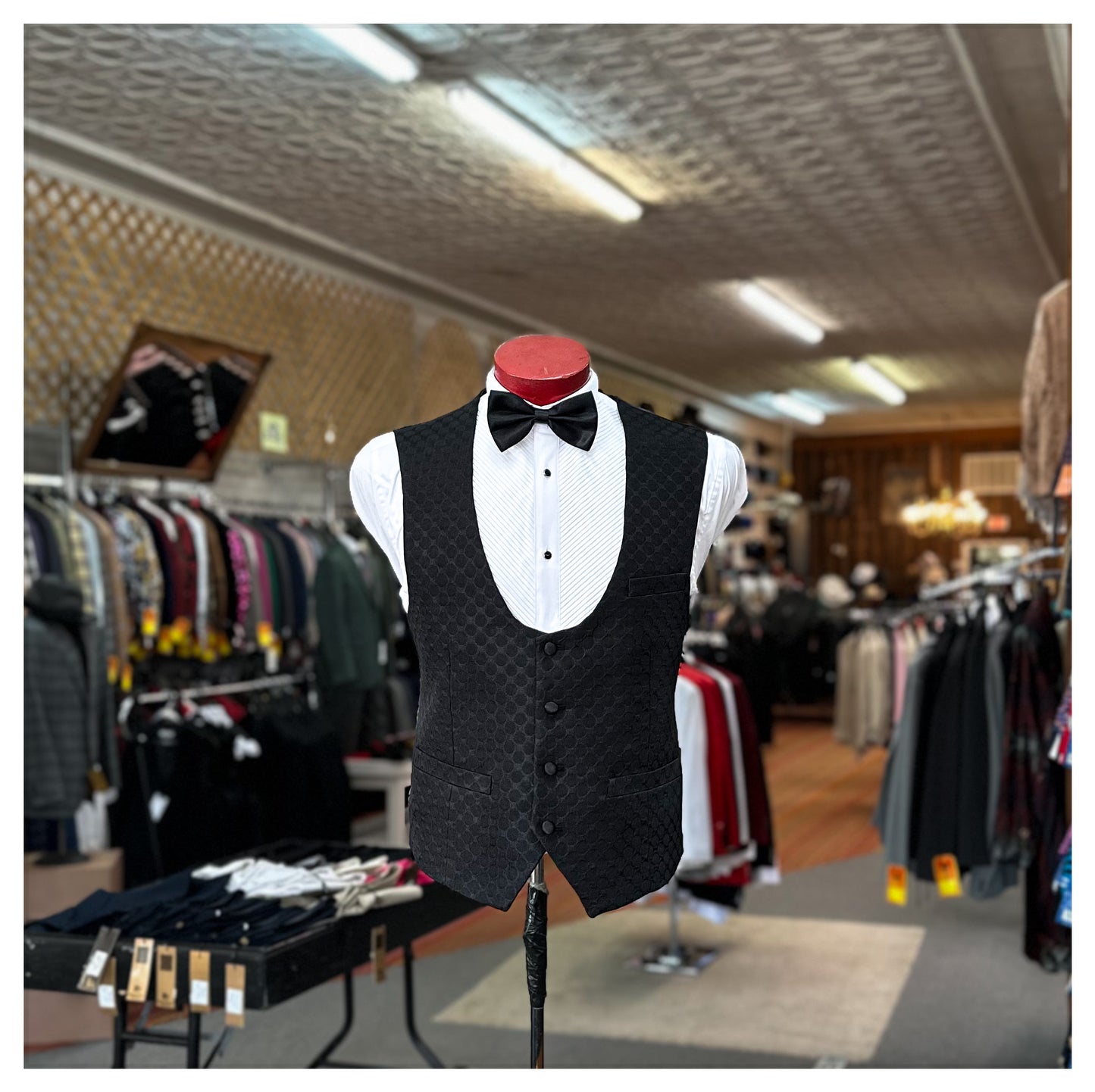 Circle Chain 3 Piece Tuxedo - Black