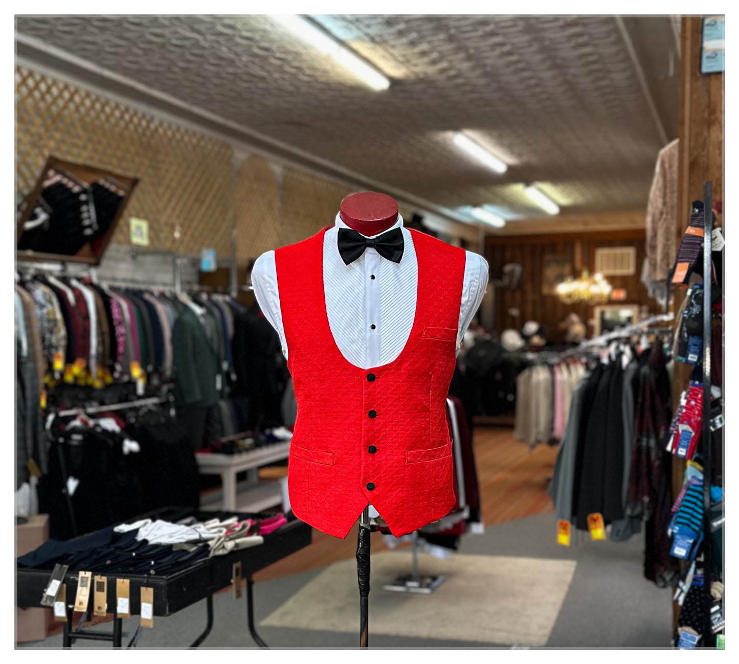 Circle Chain 3 Piece Tuxedo - Red