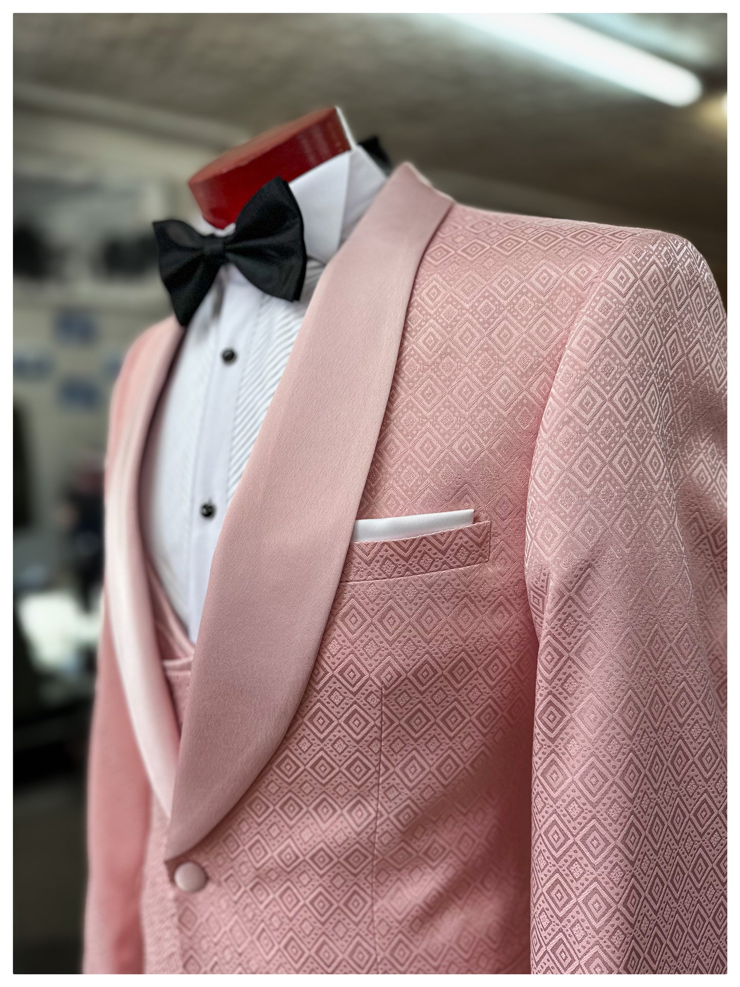 Diamond Printed 3 Piece Tuxedo - Pink
